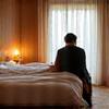 Mcarlos Meddah y su pareja en su nuevo dormitorio